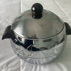 Vintage West Bend cold or hot bucket/lid